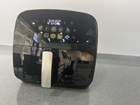 Friteuse à air numérique intelligente 1800W en acier inoxydable, écran tactile, fenêtre visible, sans huile, vente en gros OEM