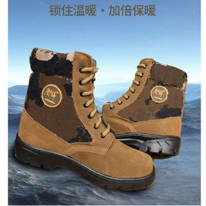 Bottes de neige pour hommes, chaudes, en cuir, avec doublure en coton et fourrure, mi-hautes, camouflage, semelle injectée, pour la randonnée en extérieur - Product Image 3