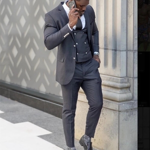 Nuovi Arrivi 2025: Abito da Uomo a 3 Pezzi <span class=keywords><strong>su</strong></span> <span class=keywords><strong>Misura</strong></span> per Matrimoni, Smoking Formale per lo Sposo (Giacca + Pantaloni + Gilet) - Product Image 3