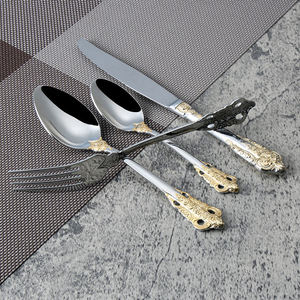 Ensemble de couverts en acier inoxydable pour cuisine occidentale rétro de style impérial transfrontalier - Ensemble couteau, fourchette et cuillère - Product Image 4