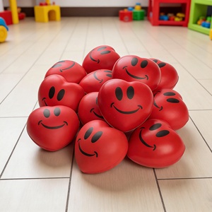 Balles anti-stress en forme de cœur personnalisées de haute qualité, jouet en PU souple pour cadeau promotionnel - Product Image 2