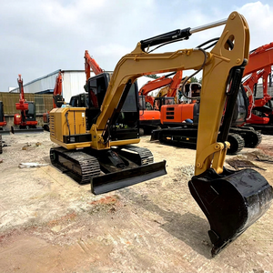 Excavatrice hydraulique Caterpillar 305.5 d'occasion, pelle sur chenilles d'occasion, faible nombre d'heures de travail, bon état - Product Image 1