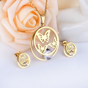 ชุดเครื่องประดับคู่รัก ผีเสื้อคริสตัลชุบทองสแตนเลสสตีล สำหรับงานแสดง - Product Image 5