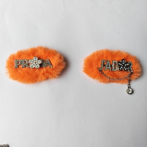 Pluche charme patch met metalen letter bling strass telefoonhoesje aanhangertjes DIY decoratie schattig zacht pluizig cadeau meisjes - Product Image 4