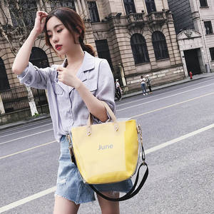 Sac à bandoulière d'été pour femme, petits sacs de gelée à rivets en pvc, sac de bonbons en gelée transparent en pvc 2021 <span class=keywords><strong>toto</strong></span> - Product Image 4