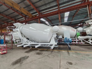 SDDOM 高品质 3000 4000 升 5000 升 水泥运输搅拌车 6000 升 混凝土搅拌罐车 - Product Image 2