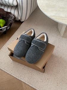 Las botas originales personalizadas para mujer de la marca de moda más popular y vendida, con cuero de lana cálido y cómodo. - Product Image 2