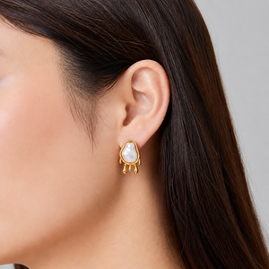 Boucles d'oreilles en perles organiques, acier inoxydable, plaqué or 14 carats sous vide, fausses perles sculpturales, boucles d'oreilles pendantes - Product Image 6