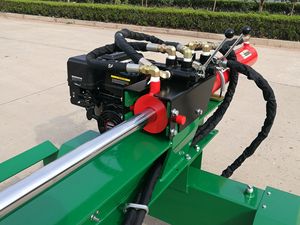 HUAHENG 42 tonnes de fendeuse de bûches de bois de moteur à essence d'<span class=keywords><strong>occasion</strong></span> pompe 15hp bras de levage hydrauliques diamètre maximum 500mm 12 mois - Product Image 4