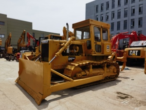 รถดันดิน CAT D6D มือสองจากสหรัฐอเมริกา ลดราคาพิเศษ โครงสร้างแข็งแรง อะไหล่หาซื้อน่าย เครื่องจักรก่อสร้างมือสองที่เชื่อถือได้ - Product Image 5
