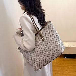 2025 luxe femmes en cuir PU sac à main marque de créateur sac à bandoulière chaîne à bandoulière femmes sac à main couleur unie sac personnalisé - Product Image 1