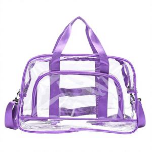 Sac de sport unisexe Qinyu personnalisé avec logo, grande capacité, en PVC imperméable, pour la gym, les voyages, avec fermeture éclair géométrique, souple - Product Image 4