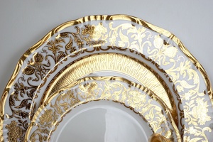 Juego de cena de estilo checo dorado con incrustaciones de <span class=keywords><strong>porcelana</strong></span> en relieve - Product Image 2