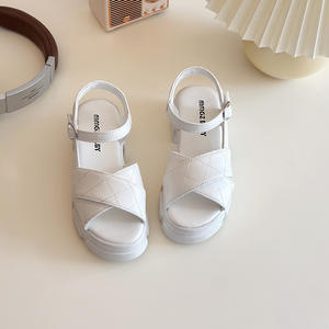 Sandalias de Tacón Inclinado con Punta Abierta y Plataforma Gruesa para Mujer, Sandalias de Playa de Metal con Remaches a la Moda, Zapatos Suaves para Mujer - Product Image 5