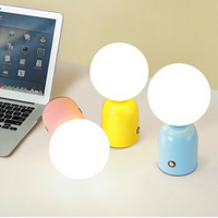 Lampe de table nordique en fer Macaron à commande tactile sur batterie pour bistro, bar, café, KTV, chevet, éclairage d'ambiance de mariage