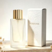 Flacon de parfum en verre givré carré de luxe avec logo personnalisé, 100 ml, avec pompe pulvérisatrice et boîte