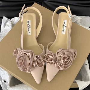 Factory Wholesale New Spring and Summer Pointed Head Outside Wearing Sandals French Flower Bun Single Shoes - Product Image 1