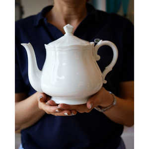 Théière décorative antique Richard Ginori avec poignée, pot à eau pour servir des boissons, pour cadeaux, restaurants, hôtels - Product Image 3