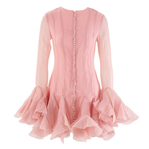 เดรสสั้นผู้หญิงแฟชั่น แขนระบายเดี่ยว แต่งระบายหลายชั้น ชายเสื้อผ้าต่อผ้าแบบระบาย - Product Image 4