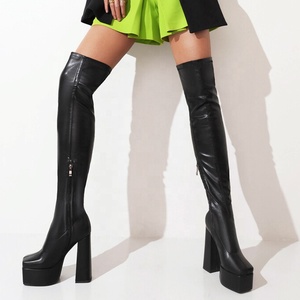 Bottes longues noires à talons épais pour femme, collection automne-hiver 2022, plateforme, bout carré, fermeture éclair latérale, extensibles, au-dessus du genou - Product Image 2