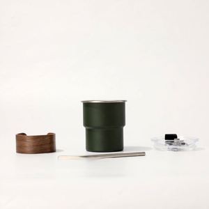 Nouvelle tasse à café en acier inoxydable de style classique avec couvercle anti-brûlure, isolation thermique 0-6 heures, portable pour camping en extérieur, avec paille intégrée - Product Image 1