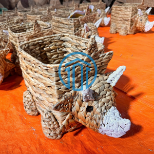 Nouveau design pour panier d'enfant en forme d'animal avec matériau en jacinthe d'eau fabriqué au Vietnam - Product Image 1