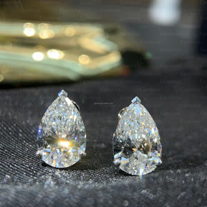 ต่างหูเพชรทรงลูกแพร์ ดีไซน์หรูหรา เพชรเพาะเลี้ยงในห้องปฏิบัติการ ได้รับการรับรองจาก IGI เหมาะสำหรับงานแต่งงาน ของขวัญวันครบรอบ หรืองานเลี้ยงตอนเย็น - Product Image 1