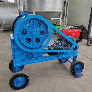 Nouveau Mini Concasseur à Mâchoires Mobile Portable pour le Concassage de Pierre dans l'Exploitation Minière Avec Nouvelle Ligne de Production de Concassage à <span class=keywords><strong>Moteur</strong></span> - Product Image 4