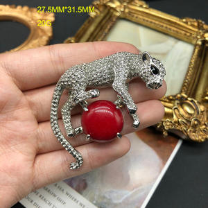 <span class=keywords><strong>Broche</strong></span> léopard animal à la mode et mignonne pleine d'incrustations de diamants <span class=keywords><strong>Broche</strong></span> plaquée or antique - Product Image 2