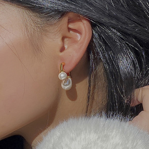Nuevo Diseño, Pendientes <span class=keywords><strong>de</strong></span> Perlas <span class=keywords><strong>de</strong></span> Imitación <span class=keywords><strong>de</strong></span> Cobre Plateado, Estilo Retro Clásico, Ligeros y <span class=keywords><strong>de</strong></span> Lujo, Joyería <span class=keywords><strong>de</strong></span> Moda para Mujer - Product Image 1