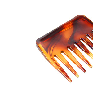 Peines para el Cabello Color Ámbar, Dientes Anchos, Estilo Salón, Tamaño Grande, Material de Acetato - Product Image 3
