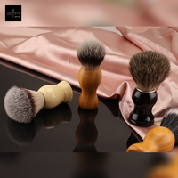 EYA Ensemble de pinceaux de maquillage en gros, pinceau à poudre et à barbe avec manche en bois, cosmétique de qualité supérieure pour le toilettage du visage et du visage