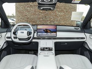Oferta Especial Envío Inmediato SUV Compacto Híbrido Enchufable de 5 Puertas y 5 Asientos para Galaxy Starship 7 EM-i 2025 Edición Exploration+ 120km - Product Image 4