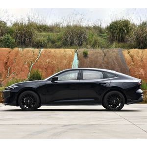 Autos Changan <span class=keywords><strong>de</strong></span> <span class=keywords><strong>Segunda</strong></span> <span class=keywords><strong>Mano</strong></span> en Hubei Yitong, Changan Uni-V Usado, Sedán a Gasolina, Vehículo Usado a Gasolina en Stock, Changan Auto - Product Image 4
