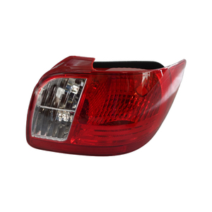 <span class=keywords><strong>Feu</strong></span> arrière R92402-1G210 L92401-1G210 OEM pour Kia Rio 2005 - Product Image 1