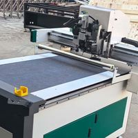 Plotter de Corte CNC con Cuchilla Vibratoria 2230, Neumático, Rotatorio, Biselado, para Corte a la Mitad de Espesor de Panel Compuesto, Vidrio Blando y Tablero KT