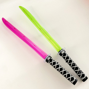 Juguete <span class=keywords><strong>de</strong></span> juego <span class=keywords><strong>de</strong></span> espada y sable con luz LED <span class=keywords><strong>de</strong></span> <span class=keywords><strong>la</strong></span> mejor calidad para niños, Varita <span class=keywords><strong>de</strong></span> arcoíris para fiestas, graduaciones, festividades <span class=keywords><strong>de</strong></span> Diwali - Product Image 2