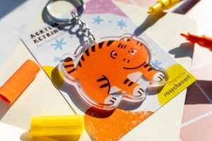 OEM ODM Colgante de acrílico de tigre estilo anime, voluminoso, lindo, con diseño de animal y personaje, <span class=keywords><strong>para</strong></span> mujer - Product Image 3