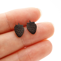 Shaungshuo roestvrij staal PVD verguld schattig klein aardbei fruit moderne damesoorbellen mode-sieraden groothandel