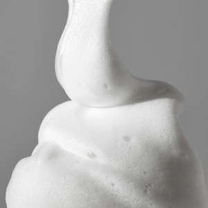 เมดิคิวบ์ เรด โฟม คลีนเซอร์ 120 มล. ผลิตภัณฑ์ดูแลผิวหน้าจากเกาหลี ล้างหน้าด้วยไฮยาลูรอน ช่วยทำความสะอาดล้ำลึกและให้ความชุ่มชื้น สำหรับทุกสภาพผิว - Product Image 2