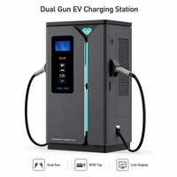 Station de recharge pour véhicules électriques certifiée CE, double CCS2 60 kW, équilibrage dynamique de la charge, station de recharge pour voitures électriques à poser au sol pour les villes