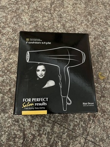 Sèche-cheveux <span class=keywords><strong>professionnel</strong></span> pliable Nano Ionique 2000W <span class=keywords><strong>pas</strong></span> <span class=keywords><strong>cher</strong></span> pour salon et hôtel avec buse concentratrice, <span class=keywords><strong>l</strong></span>éger et séchage rapide - Product Image 6