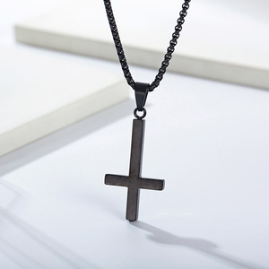 Collier en acier inoxydable de style européen et américain, croix inversée de saint Pierre, chaîne en bambou, pendentif sportif unisexe, diable - Product Image 3