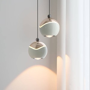 Suspension LED moderne et minimaliste haut de gamme en aluminium, réglable en hauteur (200 cm), taille moyenne, idéale pour chambre à coucher - Product Image 4