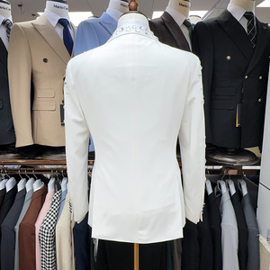 Nuovi Completi Eleganti da <span class=keywords><strong>Uomo</strong></span> 2025 con Decorazioni in Metallo di Lusso, Alta Qualità con Strass Colorati, <span class=keywords><strong>Abito</strong></span> <span class=keywords><strong>Elegante</strong></span> da Cerimonia - Product Image 4