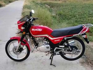 Motocicleta de Gasolina GS 125 CC Estándar de Carreras de Dos <span class=keywords><strong>Ruedas</strong></span> de Alta Calidad Ciclomotor Usado - Product Image 3