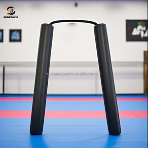 Fabriqué en Chine Kung Fu Nunchakus Arts martiaux en mousse Nunchucks - Product Image 1