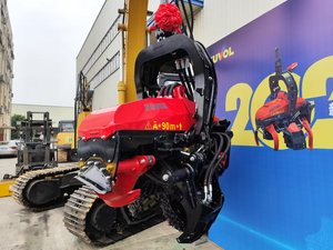 Cabezal de Cosechadora XUVOL, Equipo Forestal de 750 HP, Corte Máximo de 75 cm de Diámetro, para Pinos, Abedules y Eucaliptos - Product Image 4