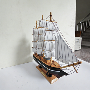 Modèle de bateau à voile en bois fait main avec <span class=keywords><strong>coque</strong></span> noire, figurine de <span class=keywords><strong>voilier</strong></span> nautique dans une boîte, pour la décoration de la maison, du bureau ou comme cadeau - Product Image 3