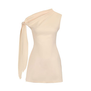 Abito Mini Asimmetrico Monospalla con Fiocco e Vita Arricciata, Elegante Vestito Corto da Cocktail in Raso Tinta Unita per Donna - Product Image 3